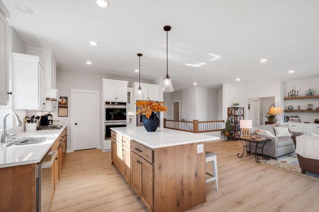 4956 Bennett Street SE, Prior Lake, MN 55372