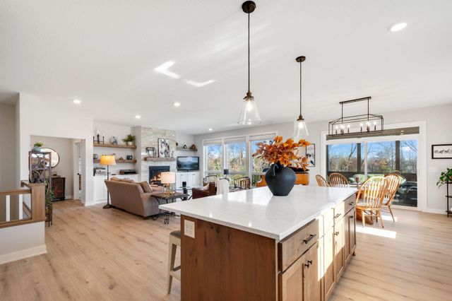 4956 Bennett Street SE, Prior Lake, MN 55372