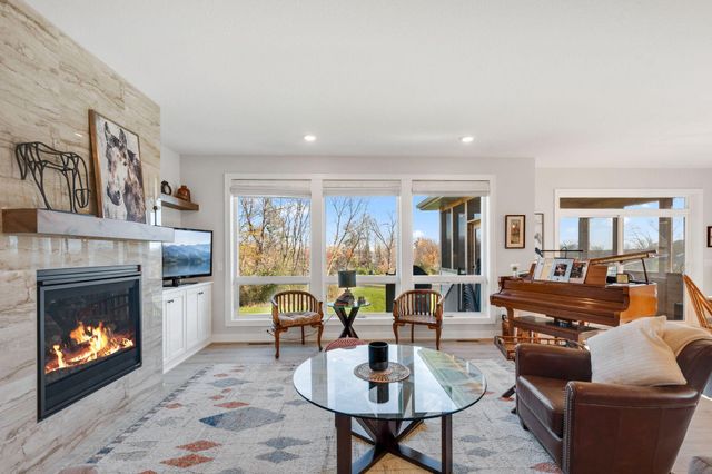 4956 Bennett Street SE, Prior Lake, MN 55372