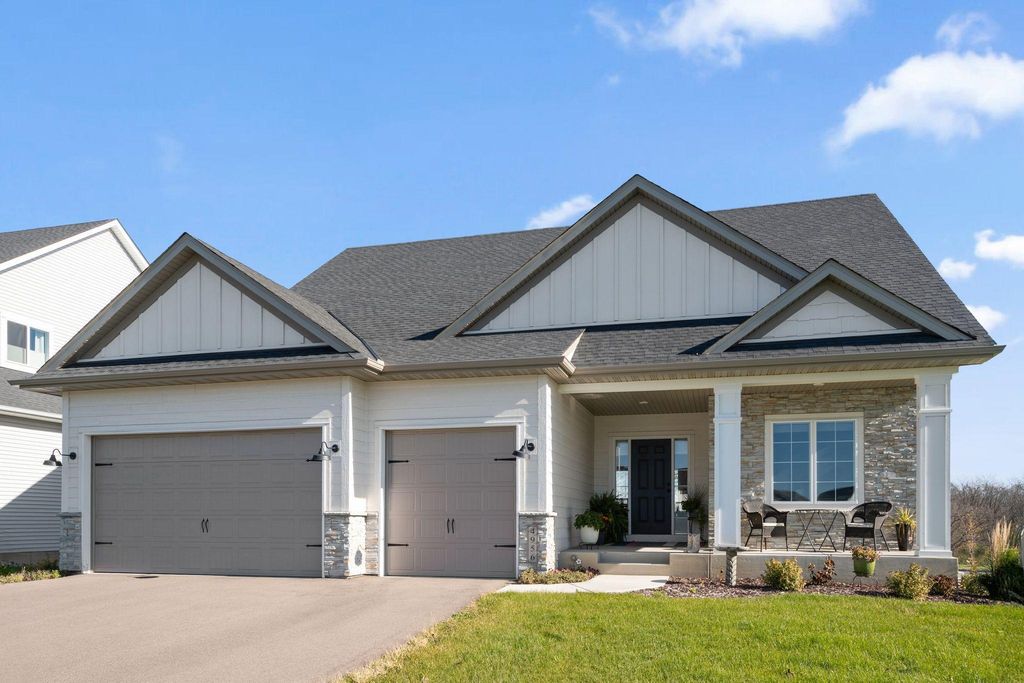 4956 Bennett Street SE, Prior Lake, MN 55372