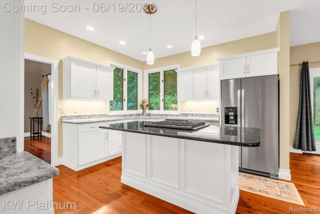4270 Greenview Circle, Fort Gratiot Charter Township, MI 48059