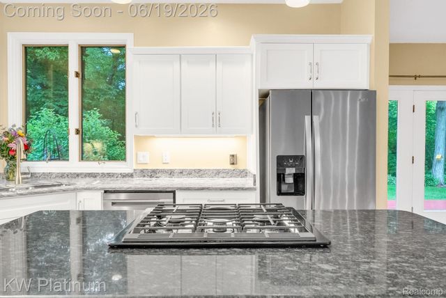 4270 Greenview Circle, Fort Gratiot Charter Township, MI 48059