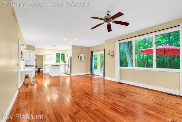 4270 Greenview Circle, Fort Gratiot Charter Township, MI 48059