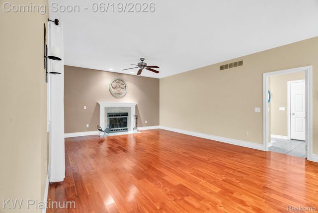 4270 Greenview Circle, Fort Gratiot Charter Township, MI 48059