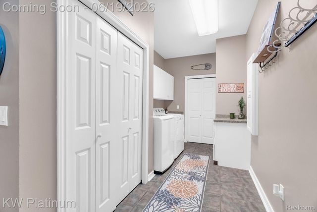 4270 Greenview Circle, Fort Gratiot Charter Township, MI 48059