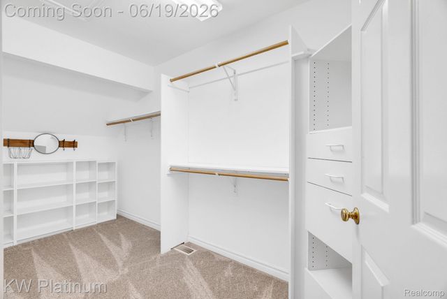 4270 Greenview Circle, Fort Gratiot Charter Township, MI 48059