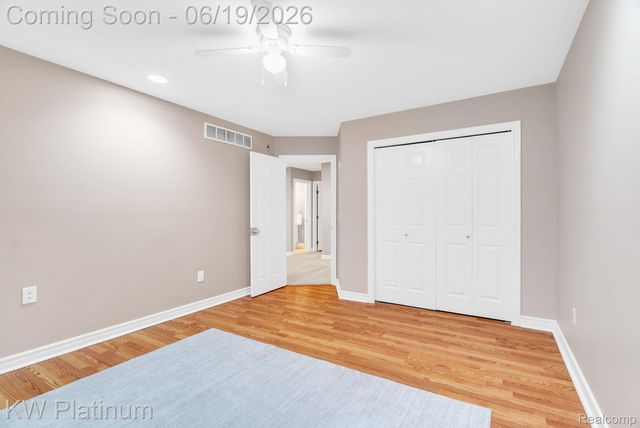4270 Greenview Circle, Fort Gratiot Charter Township, MI 48059