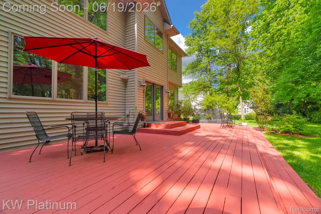 4270 Greenview Circle, Fort Gratiot Charter Township, MI 48059