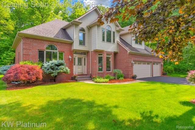 4270 Greenview Circle, Fort Gratiot Charter Township, MI 48059