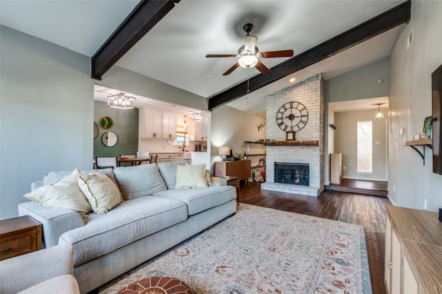 3700 Wedgworth Road S, Fort Worth, TX 76133