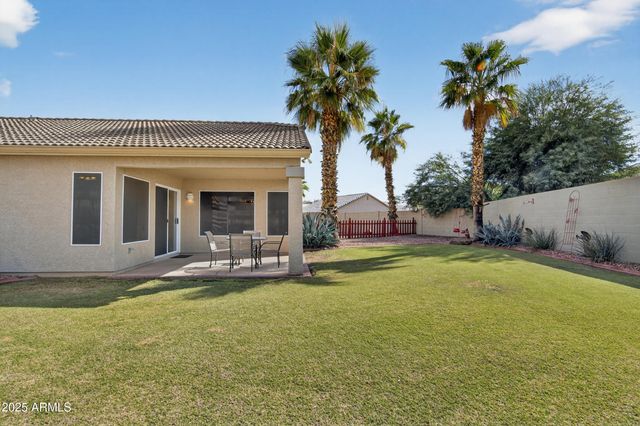 15481 W MAUNA LOA Lane, Surprise, AZ 85379