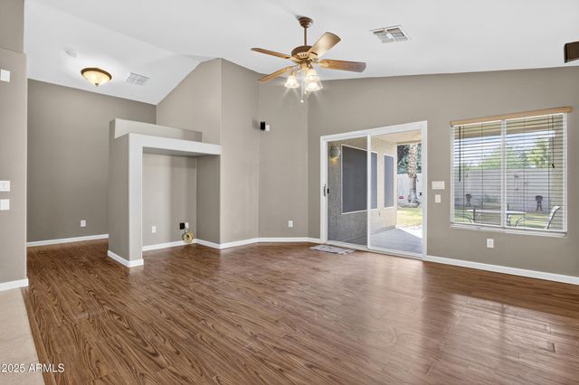 15481 W MAUNA LOA Lane, Surprise, AZ 85379