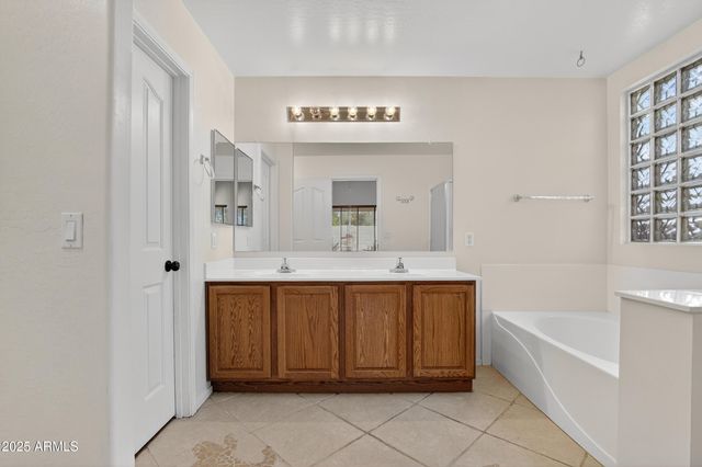15481 W MAUNA LOA Lane, Surprise, AZ 85379