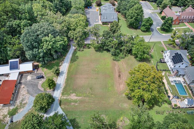 215 S Cameron Street, Hillsborough, NC 27278