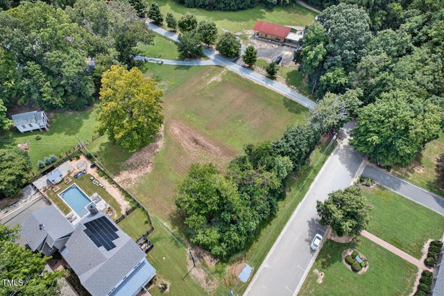 215 S Cameron Street, Hillsborough, NC 27278