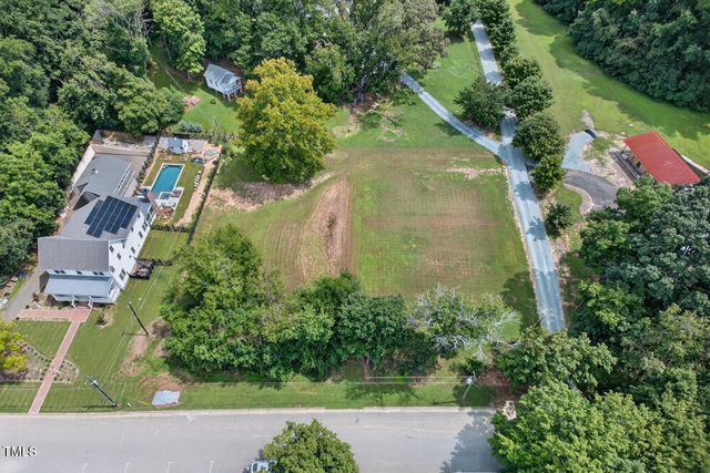 215 S Cameron Street, Hillsborough, NC 27278