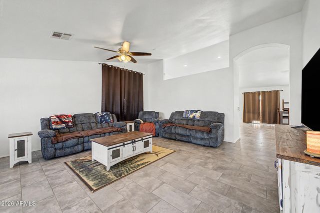 3753 E WHITEHALL Drive, San Tan Valley, AZ 85140
