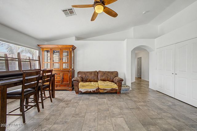 3753 E WHITEHALL Drive, San Tan Valley, AZ 85140