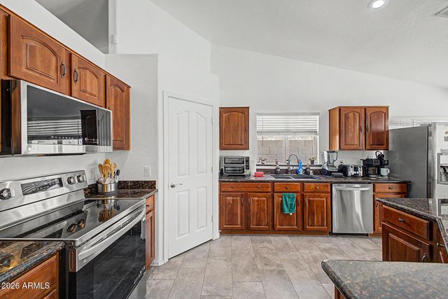 3753 E WHITEHALL Drive, San Tan Valley, AZ 85140