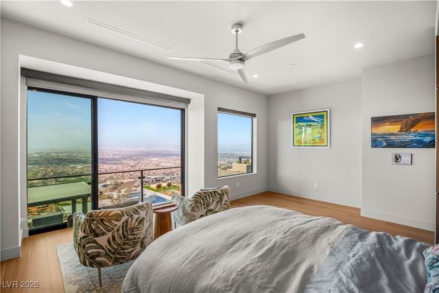 571 Overlook Rim Drive, Henderson, NV 89012