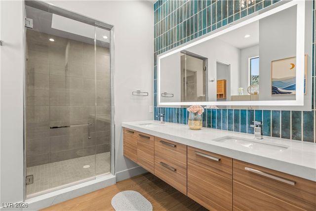 571 Overlook Rim Drive, Henderson, NV 89012