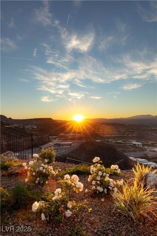 571 Overlook Rim Drive, Henderson, NV 89012