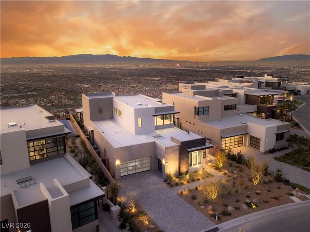 571 Overlook Rim Drive, Henderson, NV 89012