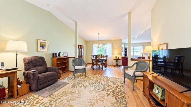 2707 E THOMAS HILL DR, Coeur D'alene, ID 83815