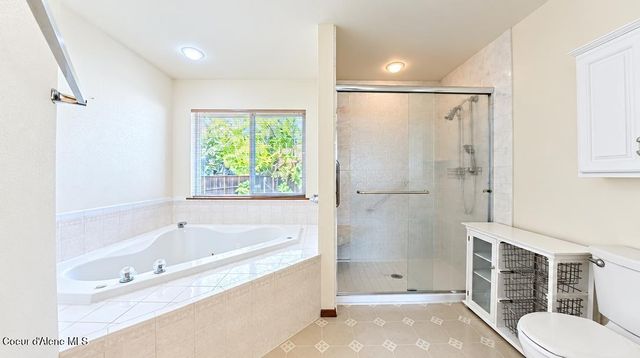 2707 E THOMAS HILL DR, Coeur D'alene, ID 83815
