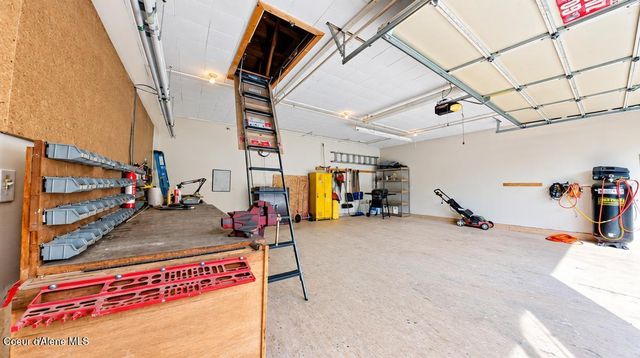 2707 E THOMAS HILL DR, Coeur D'alene, ID 83815