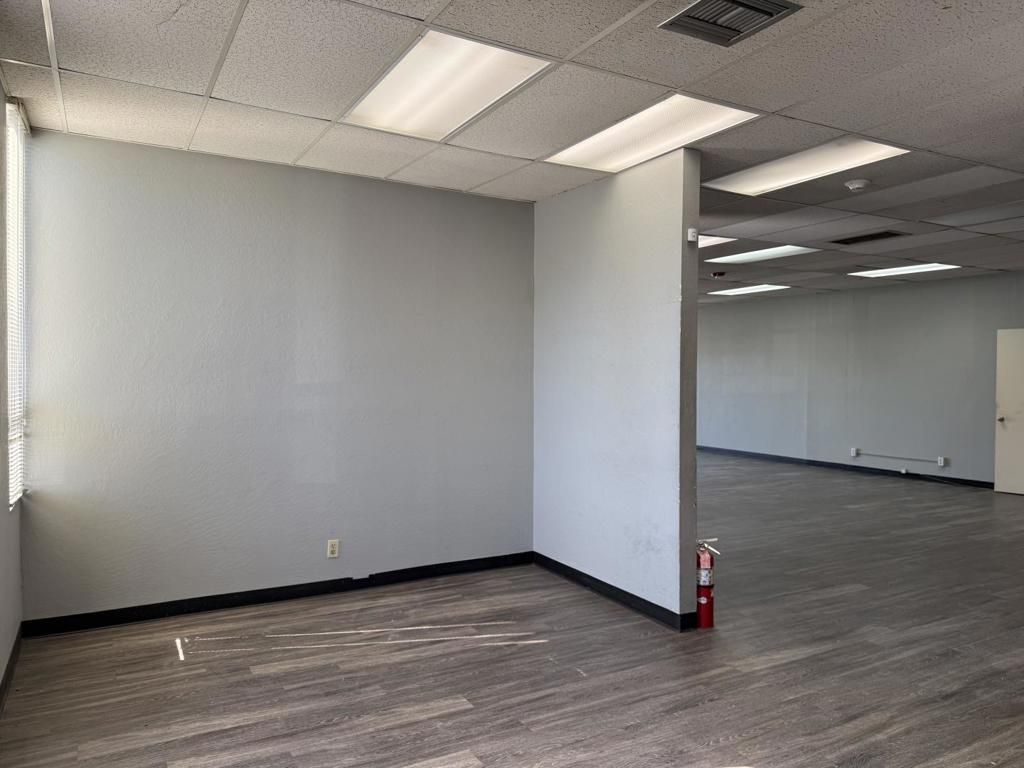 Image 12 of property listing at 1550 Rollins Road A, Burlingame, CA 94010