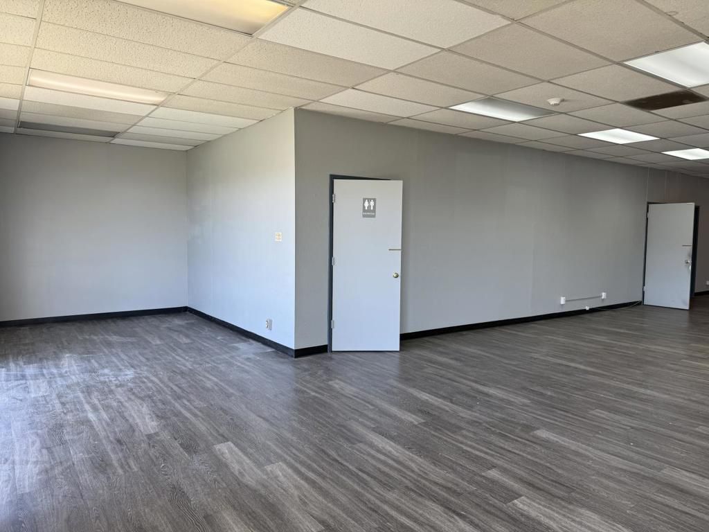 Image 2 of property listing at 1550 Rollins Road A, Burlingame, CA 94010