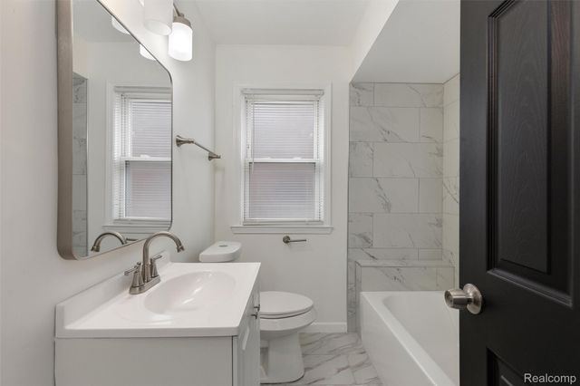 19477 Prest Street, Detroit, MI 48235