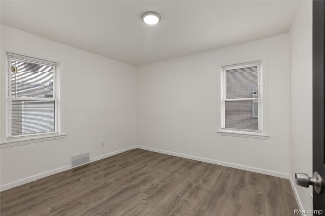 19477 Prest Street, Detroit, MI 48235