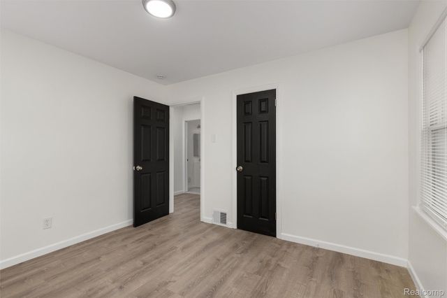 19477 Prest Street, Detroit, MI 48235