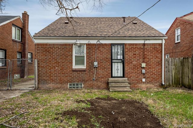 19477 Prest Street, Detroit, MI 48235