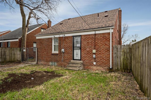 19477 Prest Street, Detroit, MI 48235