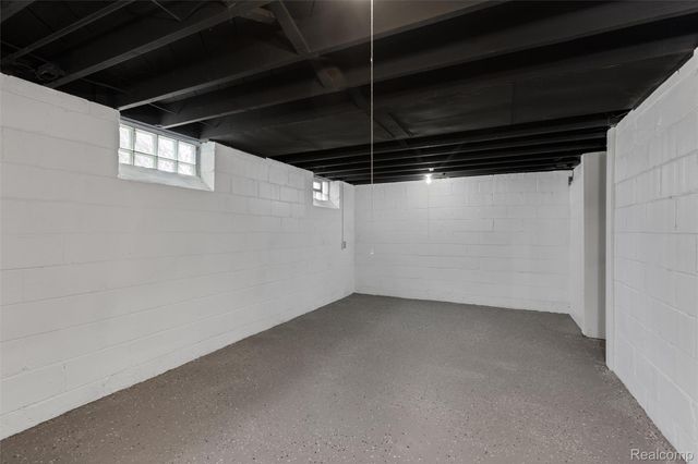 19477 Prest Street, Detroit, MI 48235