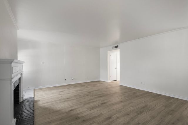 5907 Copperwood Lane 1138, Dallas, TX 75248
