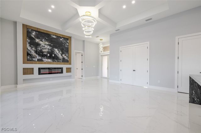 313 SE 2nd ST, Cape Coral, FL 33990