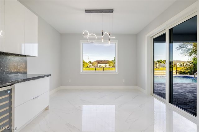 313 SE 2nd ST, Cape Coral, FL 33990