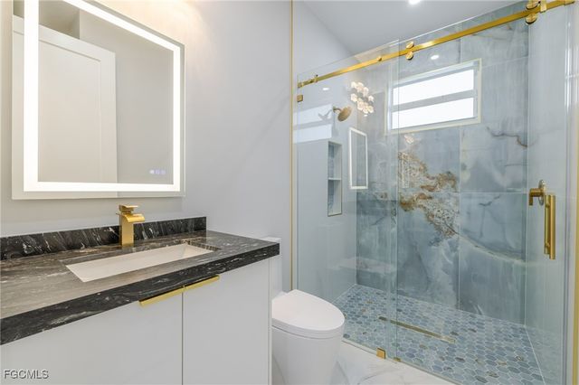 313 SE 2nd ST, Cape Coral, FL 33990