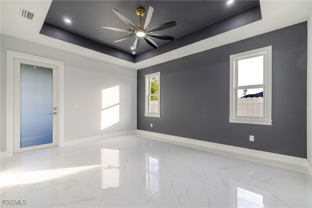 313 SE 2nd ST, Cape Coral, FL 33990