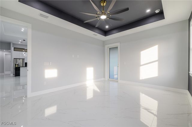 313 SE 2nd ST, Cape Coral, FL 33990