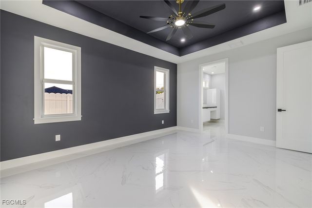 313 SE 2nd ST, Cape Coral, FL 33990