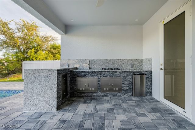 313 SE 2nd ST, Cape Coral, FL 33990