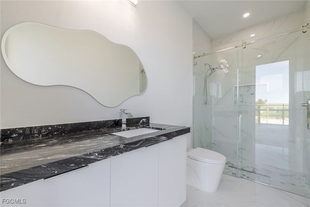 313 SE 2nd ST, Cape Coral, FL 33990