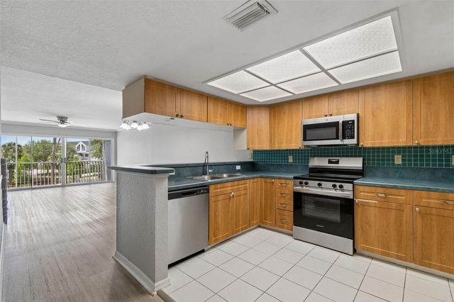 14718 SEMINOLE TRAIL, Seminole, FL 33776