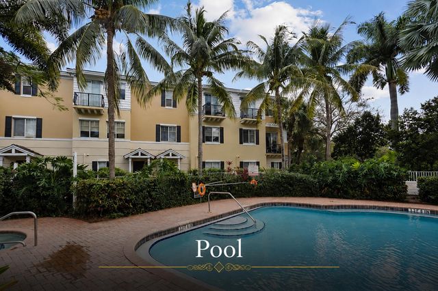 3655 NW 5th Terrace, Boca Raton, FL 33431