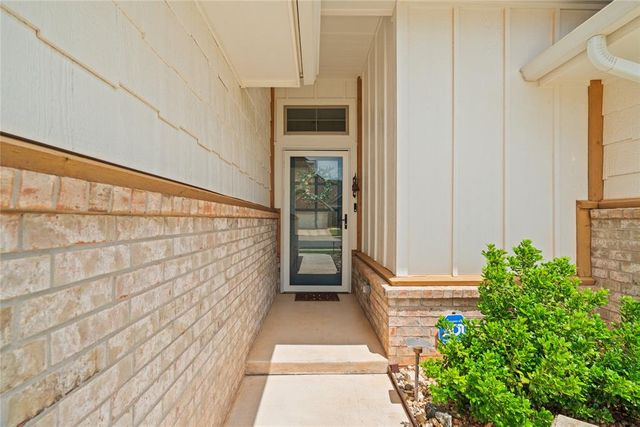 18712 Austin Place, Edmond, OK 73012